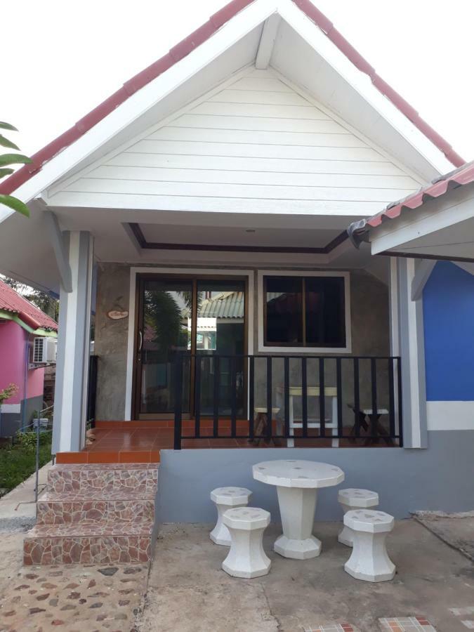 Poopreaw Koh Larn Appartement Buitenkant foto